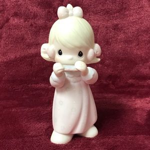 1984 Precious moments “ Lord Give Me A Song”